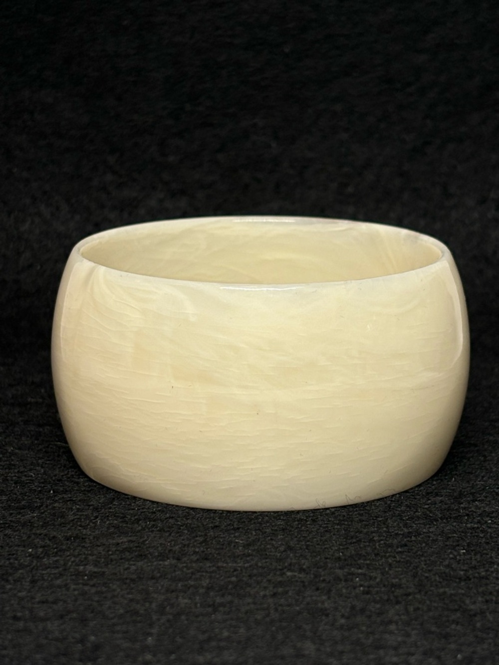 Vintage Cream Decorative Resin Bangle Bracelet